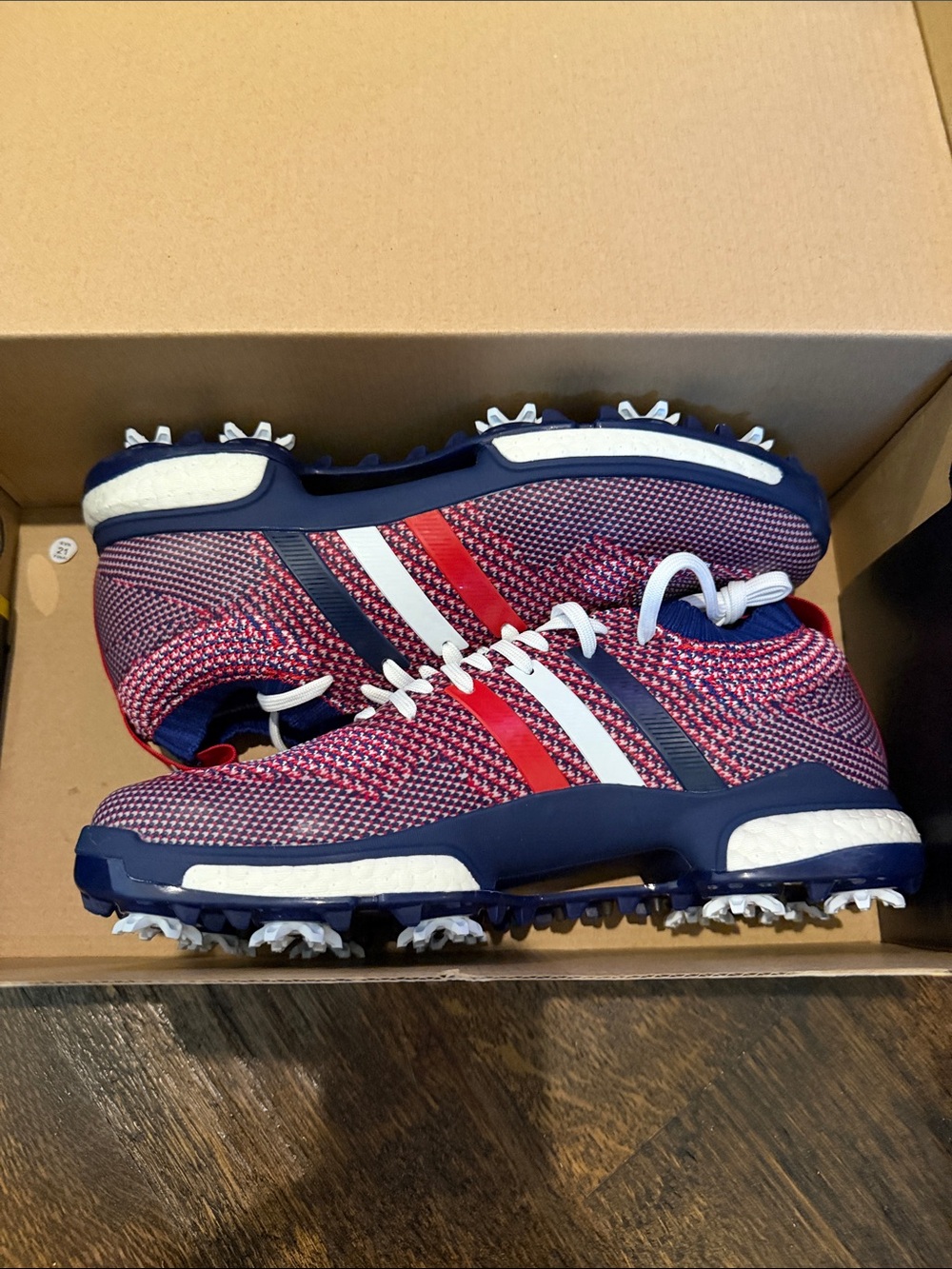 Adidas size 9 Tour360 Knit golf shoes